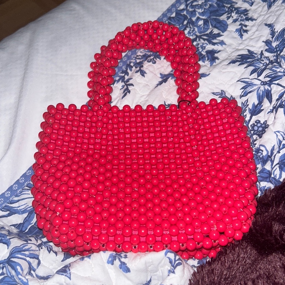 Pink Zara bag. So fun and fashionable! Will be sure to make you stand out!